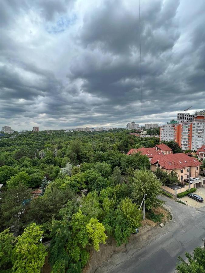 Luxrent Chisinau Exterior foto